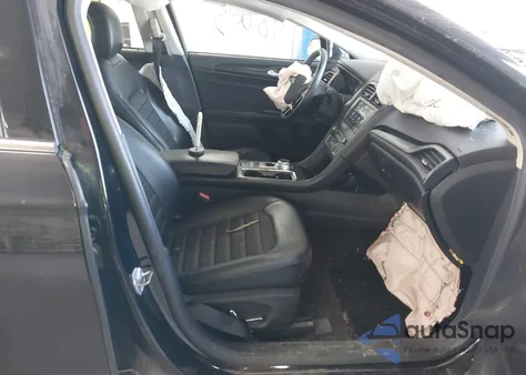 2018 Ford Fusion Se z USA, uszkodzony, nr VIN 3FA6P0HD2JR135212